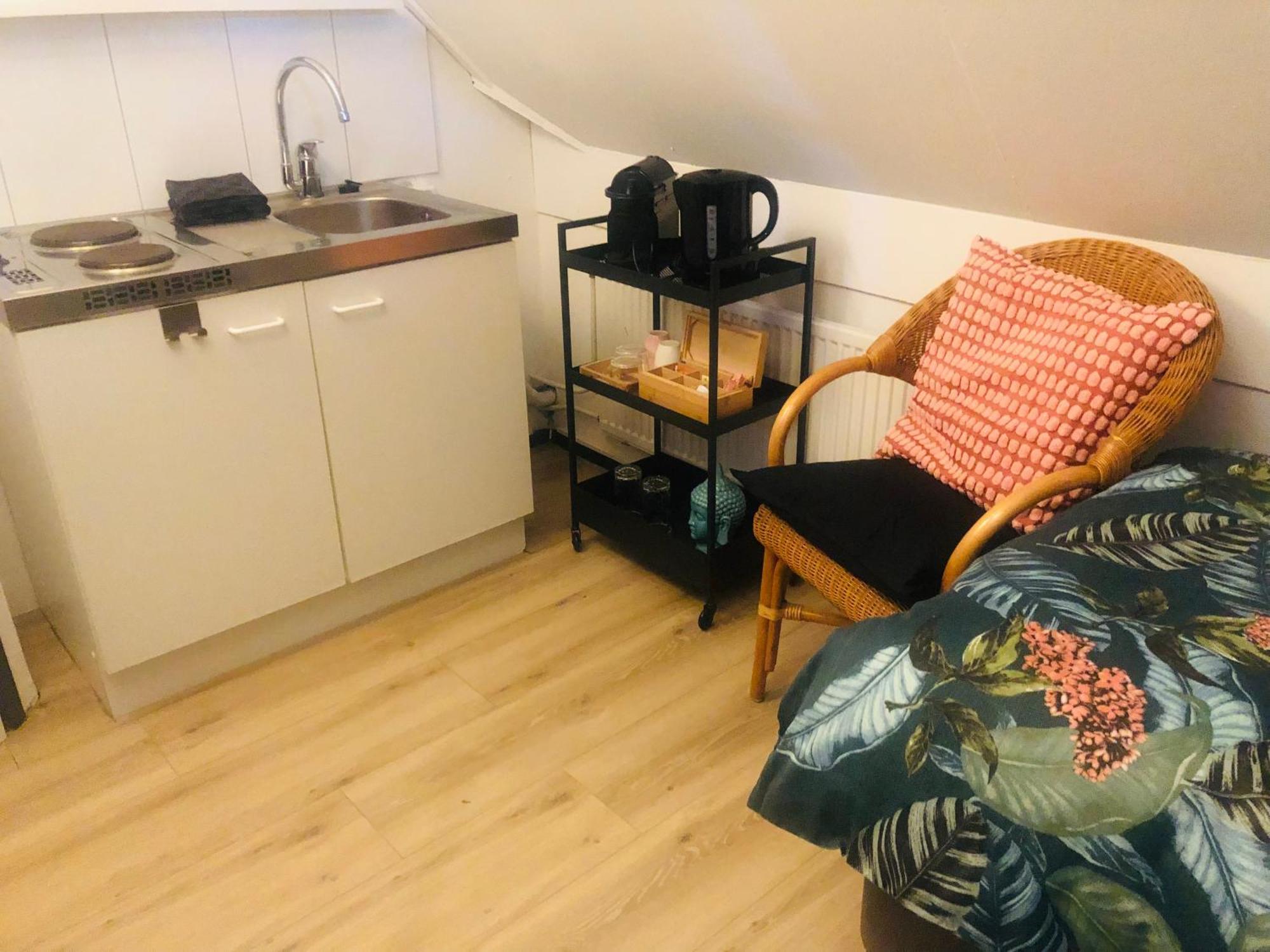 Zen Retreat - Free Private Parking! Apartamento Enschede Exterior foto